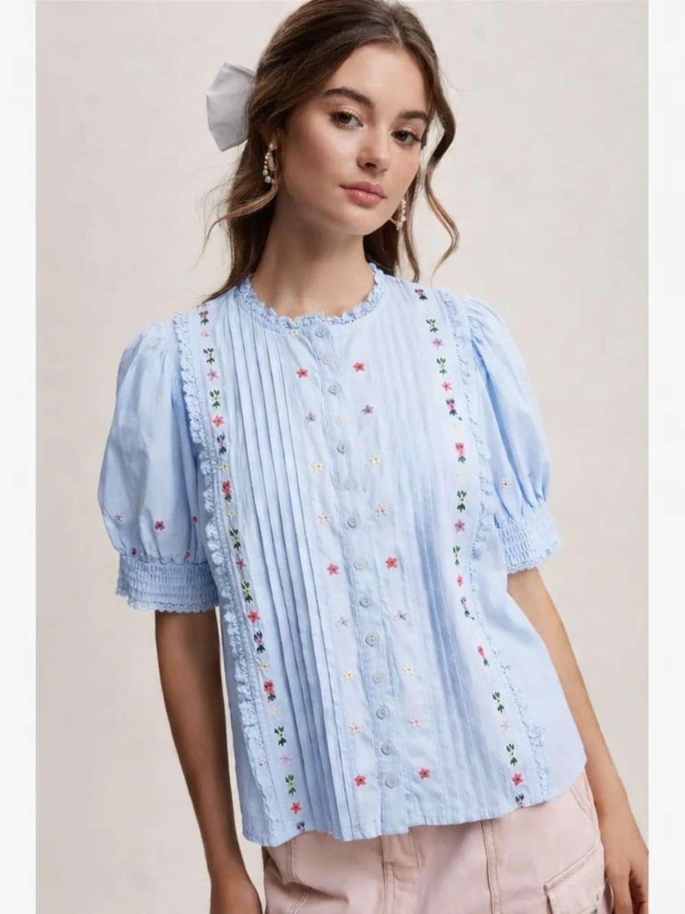 Embroidered Pintuck Puff Sleeve Blouse